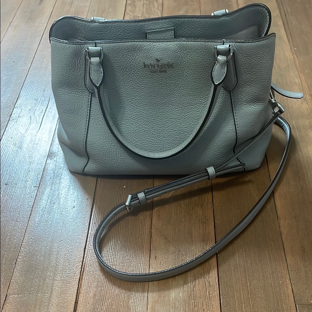 Kate spade gray pebbled leather purse bag